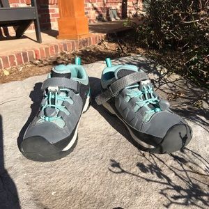 Girls Keen Hiking Shoes Size 13